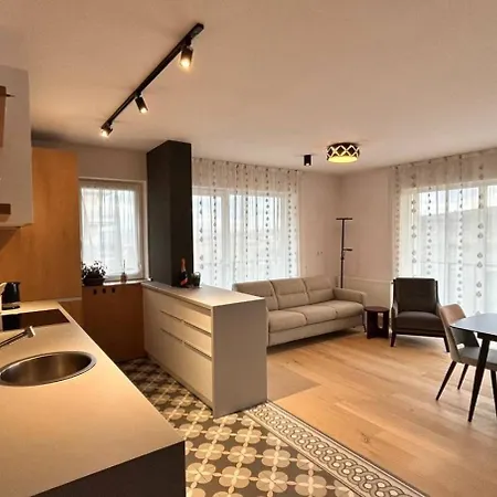 The Comfy Nest - Parking, King Size Bed, Smart Tv 公寓