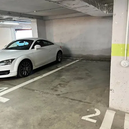 شقة The Comfy Nest - Parking, King Size Bed, Smart Tv