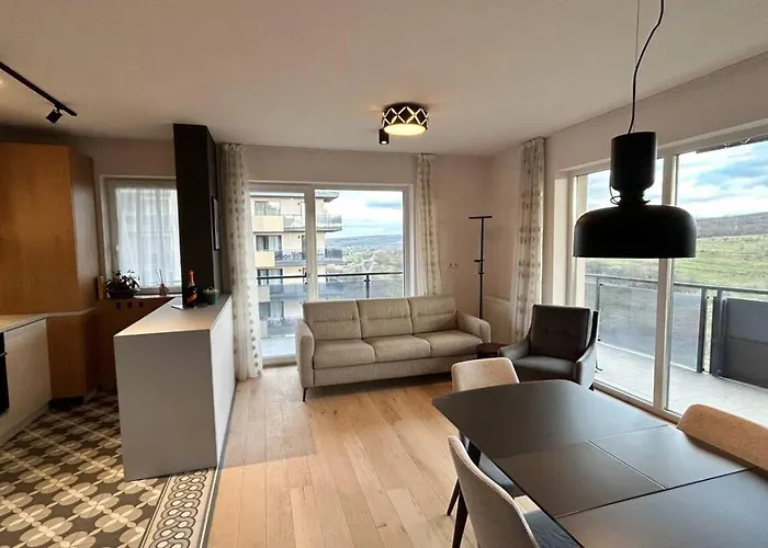 The Comfy Nest - Parking, King Size Bed, Smart Tv *